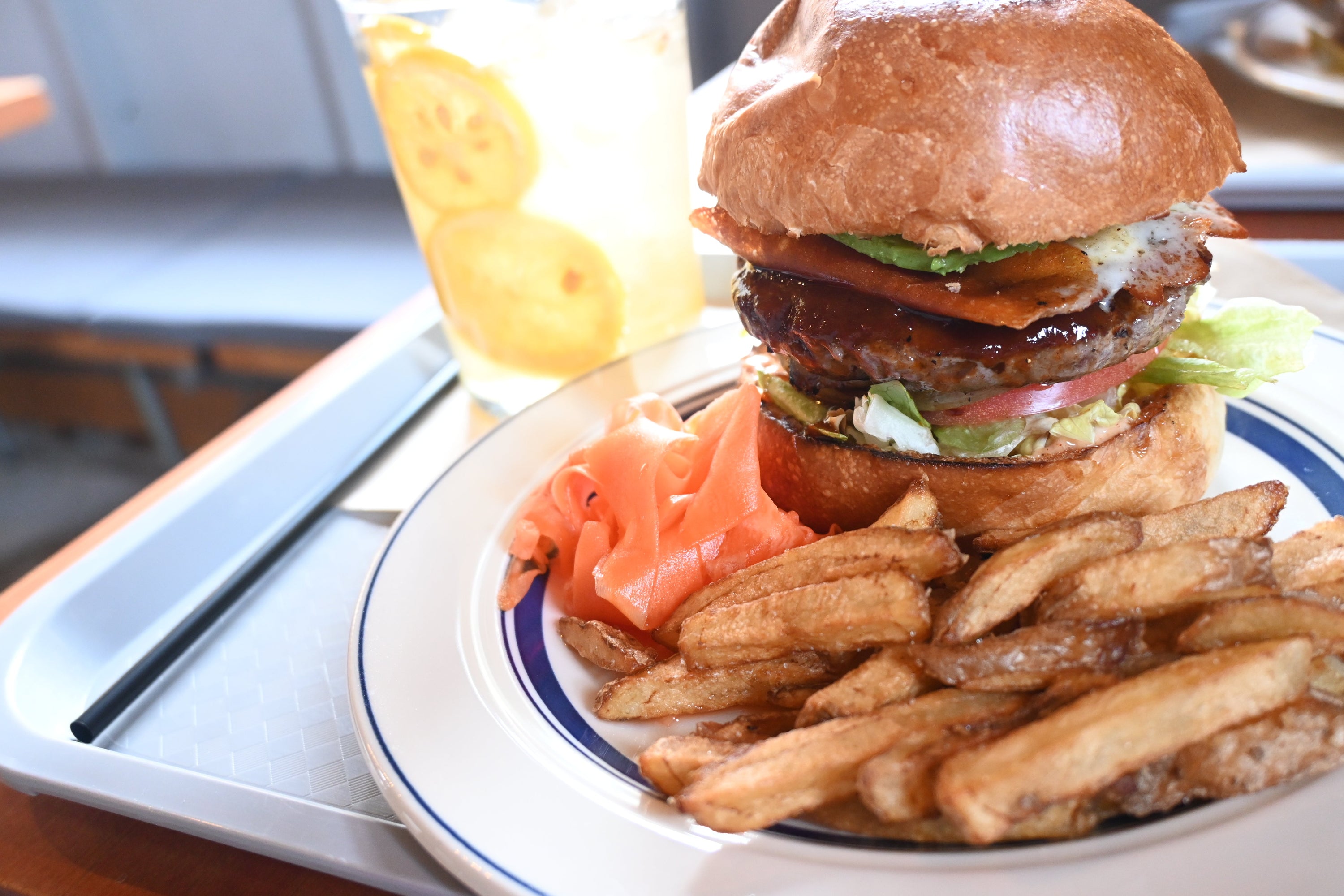 Strato　burger＆grill